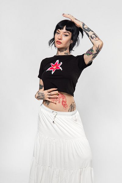 Sekizbiraltı Crop Top negru - Imprimat Lilium