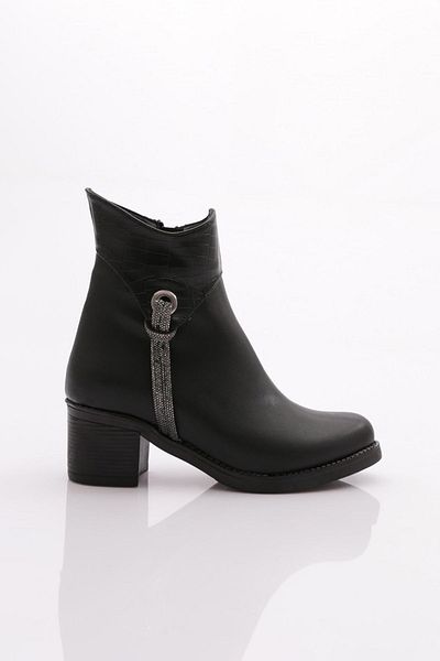 DGN Black Women's Classic Boots - 8232668