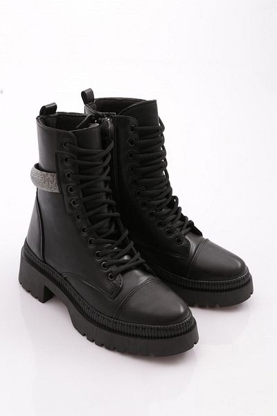DGN Women's Black Boots - 101663421027   Model