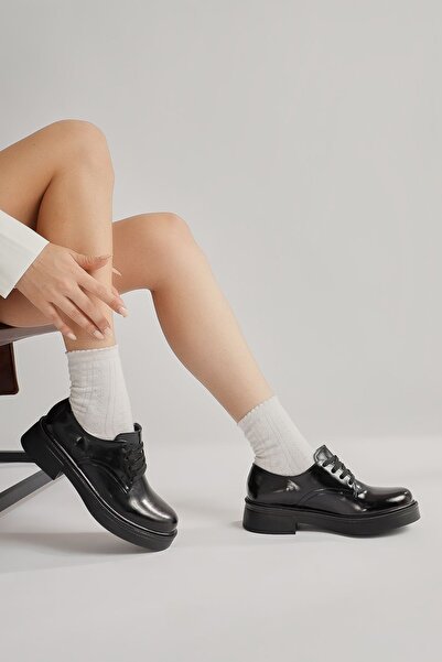 Limoya Satya Black Patent Leather Lace-Up Women's Casual Shoes