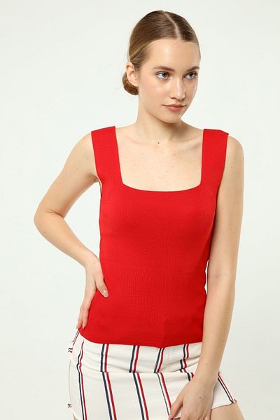 Kırçiçek Thick Strap Square Neck Summer Crop Blouse - Red