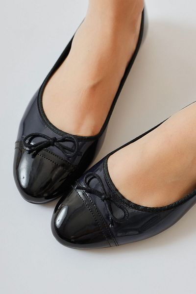 Limoya Sobhie Navy Blue λουστρίνι με μαύρο φιόγκο με λεπτομέρεια μπαλαρίνα, γυναικεία παπούτσια μπαλαρίνας