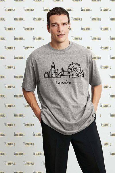 aynewmoda LONDON Printed Oversize T-Shirt