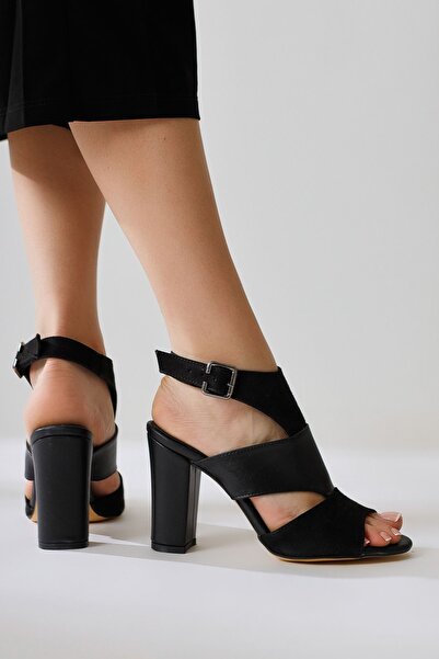 Jilberto Sandale de damă Magdalena negre cu toc înalt cu vârf deschis