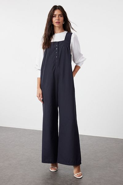 Trendyol Modest Navy Blue Wide Leg Woven Jumpsuit - Thick Strap and Button Detail TCTSS22TL0008