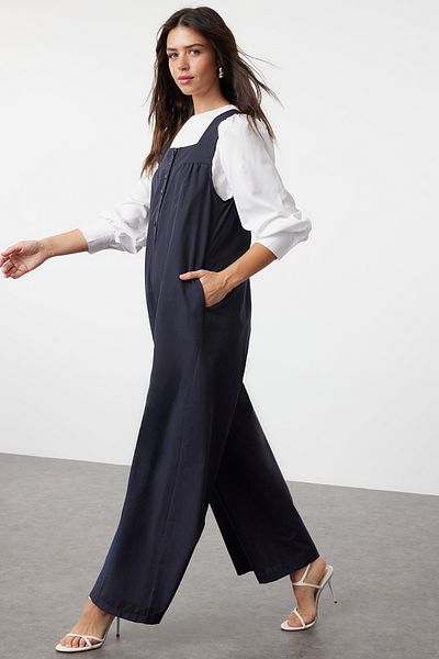 Trendyol Modest Navy Blue Wide Leg Woven Jumpsuit - Thick Strap and Button Detail TCTSS22TL0008