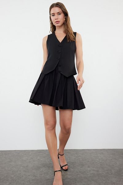 Trendyol Collection Model TWOSS24ET00222 Černá plisovaná mini tkaná sukně