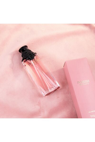 Oriflame Çiçeksi ve Odunsu Derinliğe Sahip Possess Absolute Eau de Kadın Parf...