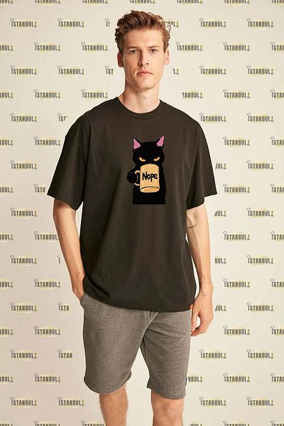 aynewmoda Тениска с овърсайз принт на котка NOPE