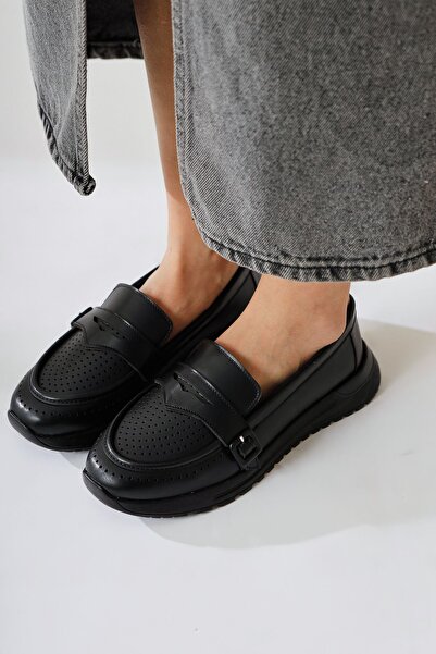 Limoya Zain Чорні лазерні діркоподібні балетки з деталями, жіночі балетки