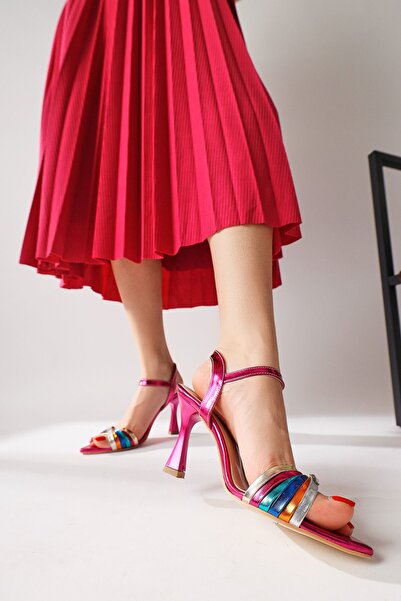 Limoya Manya Fuchsia Cross-Strapped Heeled Women's Sandals Opportunity Product