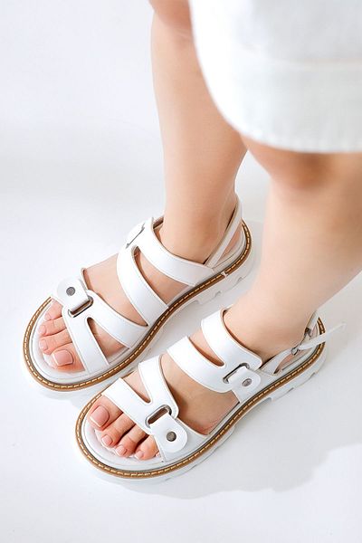 Limoya Aima White Rivet Buckle Detailed Stitched Women's Sandals