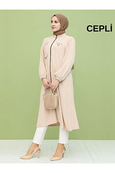 Saraylı Kadın Bej Tesettür Giyim Büyük Beden Aerobin Kumaş Fermuarlı Kap - Cepli