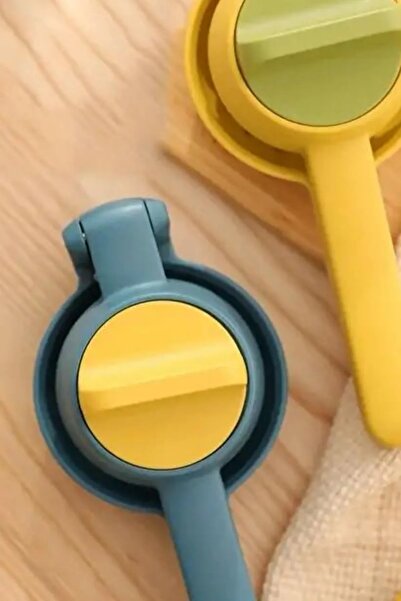 BEYZANA Plastic Lemon Squeezer New Generation Adjustable Practical Lemon Citrus Juicer