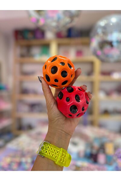 sisa.art Yükseğe Zıplayan Delikli Ay Uzay Top (1 Adet)