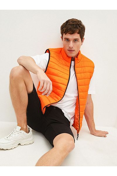 LC Waikiki Ανδρικό φανελάκι Slim Fit Puffer - Stand Collar