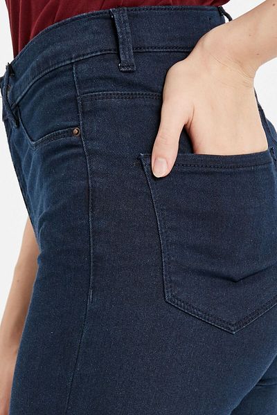 LC Waikiki Pantaloni Rodeo de damă medii 8WH789Z8