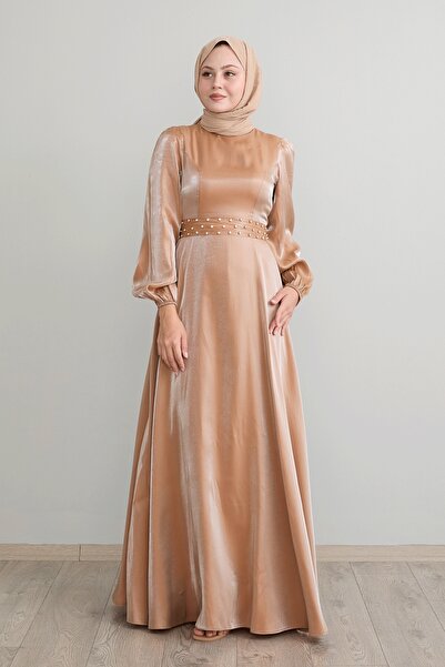 InStyle Brokatowa szczegółowa brązowa satynowa sukienka z paskiem i kamieniem