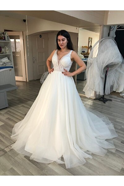 TUĞÇE ÜNVERENLER Helen Model Kristal Işlemeli Kırık Beyaz Açık Krem Arası Gel...