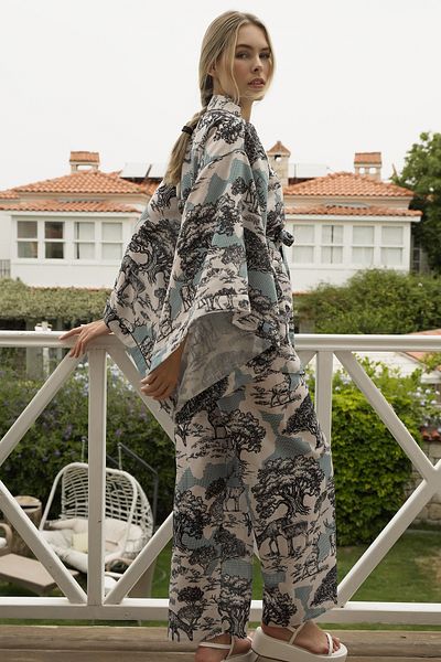 Mita Concept Bat Sleeve Deer Patterned Kimono and Pants Set