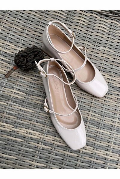 New Optimal أحذية نسائية بكعب عالٍ - لافلي، هامشية، مقدمة حادة وكتلة بحزام