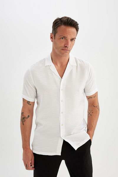 DeFacto Modern Fit Sommer Polo Kragen Aerobin Kurzarm Shirt V8406az24sm