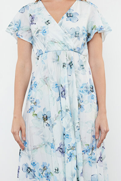 Trendyol Collection Flexible Corded Skater - Ecru Floral, Double Breasted Handkerchief Sleeve TWOSS24EL00482