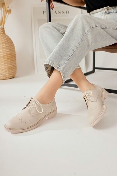 Limoya Mitzie Beige Lace-up Oxford Shoes