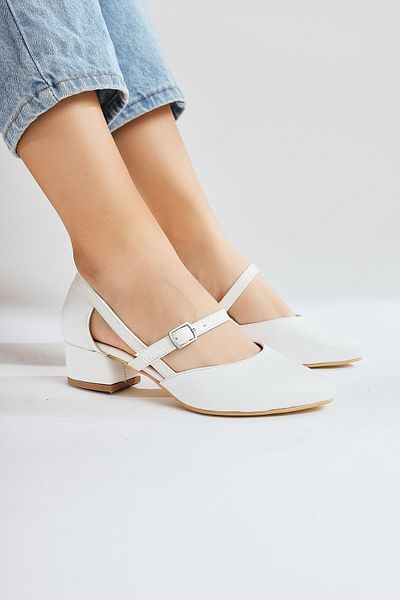Jilberto Bricken White Pointed Toe Low Heeled Women's Shoes