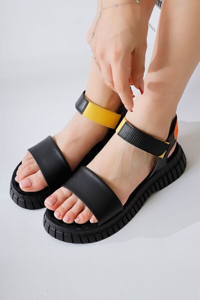 Limoya صندل نسائي من Jeny بحزام سميك أسود اللون ونعل مريح، منتج فرصة