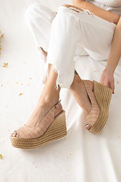 Limoya Women's Nude Crocodile Wedge Heeled Sandals