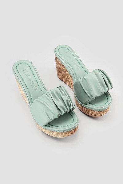 Limoya Women's Green Straw Sole Look Women's Slippers