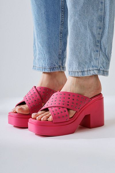 Limoya Zion Fuchsia Thick Cross Strap Women's Platform Slippers with Staple Detail