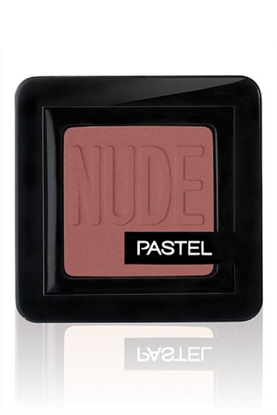 Pastel 90 Model Soft and Natural Eyeshadow