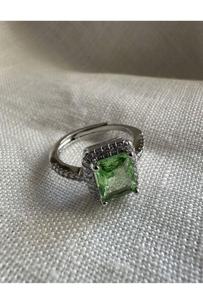 ringbox Gümüş Renkli Dörtgen Yeşil Taşlı Tektaş Yüzük
