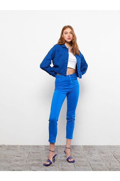 LC Waikiki Pantaloni de damă din gabardin cu talie obișnuită, slim fit, cu buzunar plat