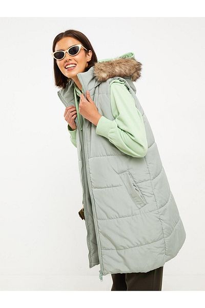 LC Waikiki LCW Modest Women's Hooded Plain Puffer Vest