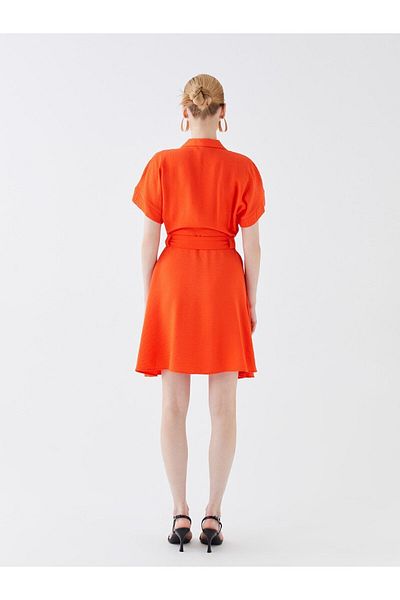 LC Waikiki Damen-Hemdkleid mit Leinenstruktur, kurzen Ärmeln und Jackenkragen