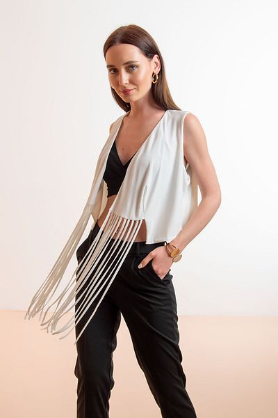 Laranor Vestă cu guler șal Ecru cu design cu ciucuri