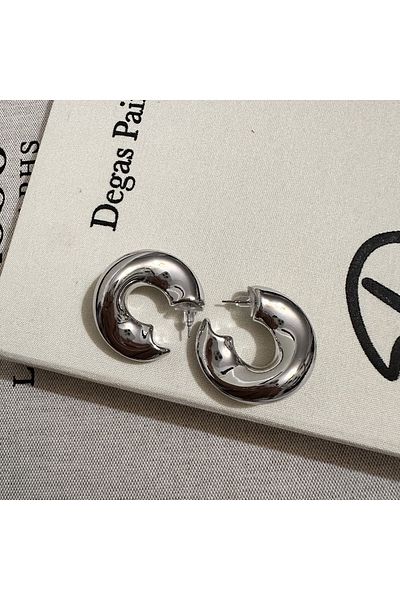 Okko Store Wavy Hoop Earrings