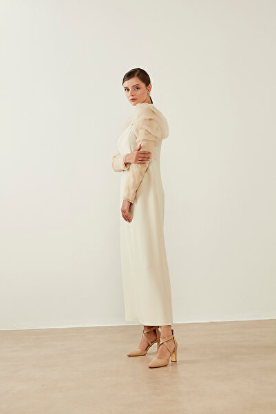 Mizalle Organze Fırfırlı Ekru Elbise