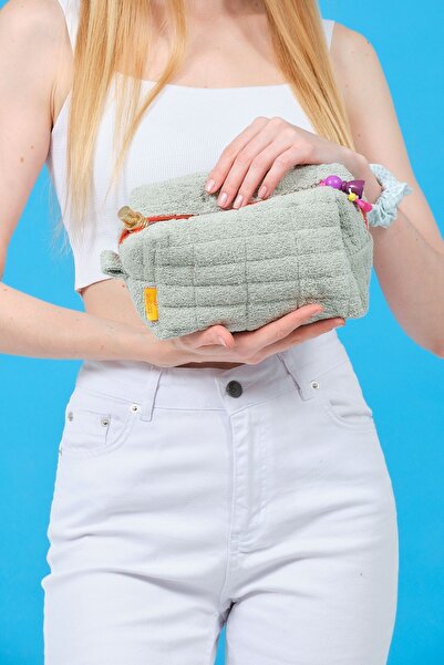 QUTBAG إكسسوار مكياج Voyage-Addictive - حقيبة مكياج للعناية الشخصية