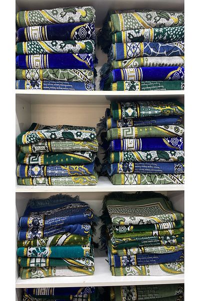 Classy 5-Piece Gift Dowry Holder - Prayer Rug Distribution