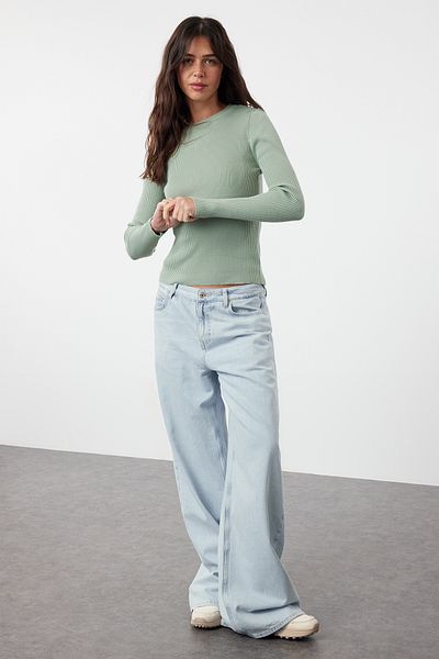 Trendyol Collection Mintgrüner Basic-Pullover aus Rippenstrick TWOAW22KZ1708