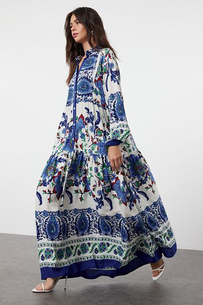 Trendyol Modest فستان منسوج من الفيسكوز باللون الأزرق TCTSS24EB00221