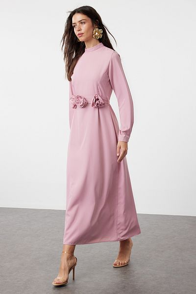 Trendyol Modest Satin Woven - Rochie de trandafir uscat si cu curea TCTSS24EB00177