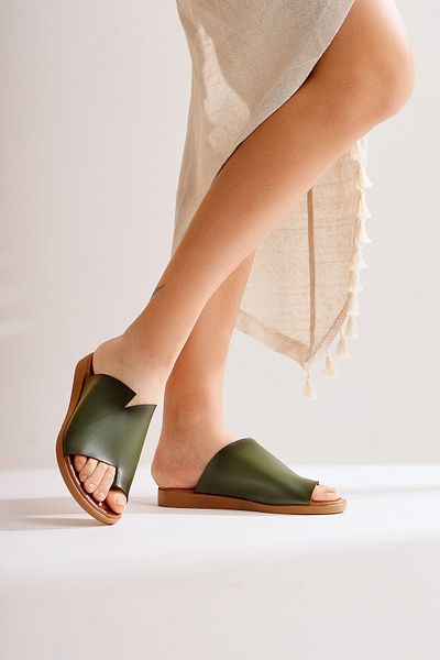 Jilberto Γυναικείες παντόφλες από γνήσιο δέρμα Nita Khaki Asymmetric Cut Khaki