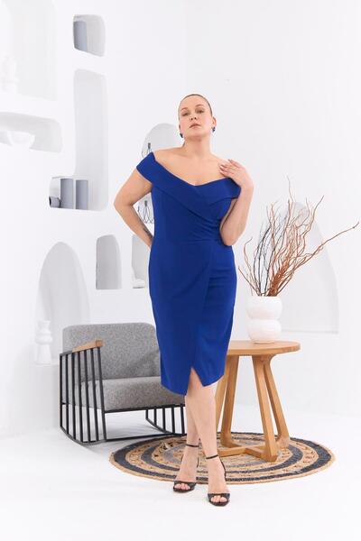 RMG Kayık Yaka Büyük Beden Saks Elbise1