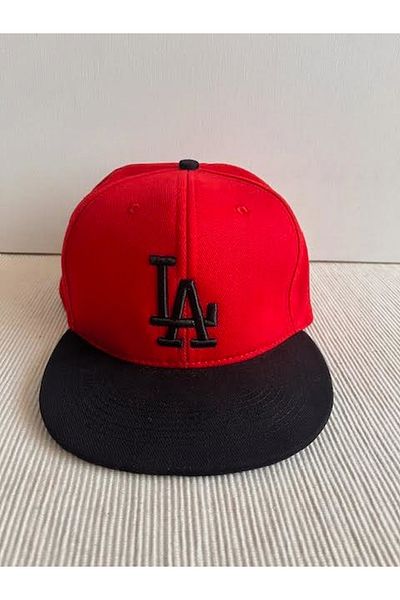CosmoOutlet Λογότυπο Los Angeles Unisex Hip Hop Cap - Μαύρο και κόκκινο χρώμα, ρυθμιζόμενο στην πλάτη