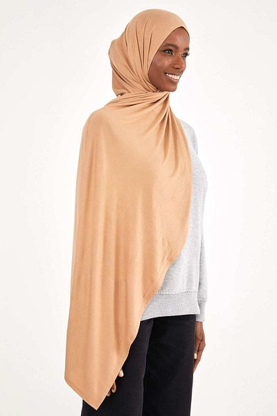 Differenza Cinnamon Colored Combed Shawl